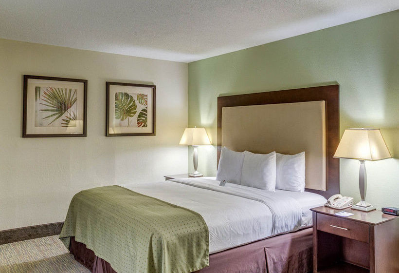 فندق Clarion Inn And Suites Conference Center Covington