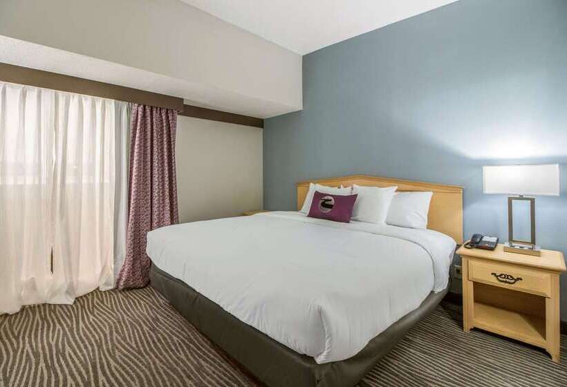 Clarion Hotel Jackson Northwest