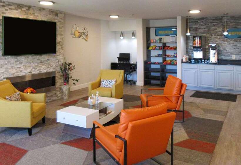 בית מלון כפרי Clarion Pointe Evansville North