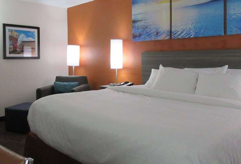 בית מלון כפרי Clarion Pointe Evansville North