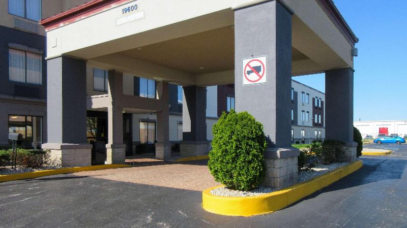 בית מלון כפרי Clarion Pointe Evansville North