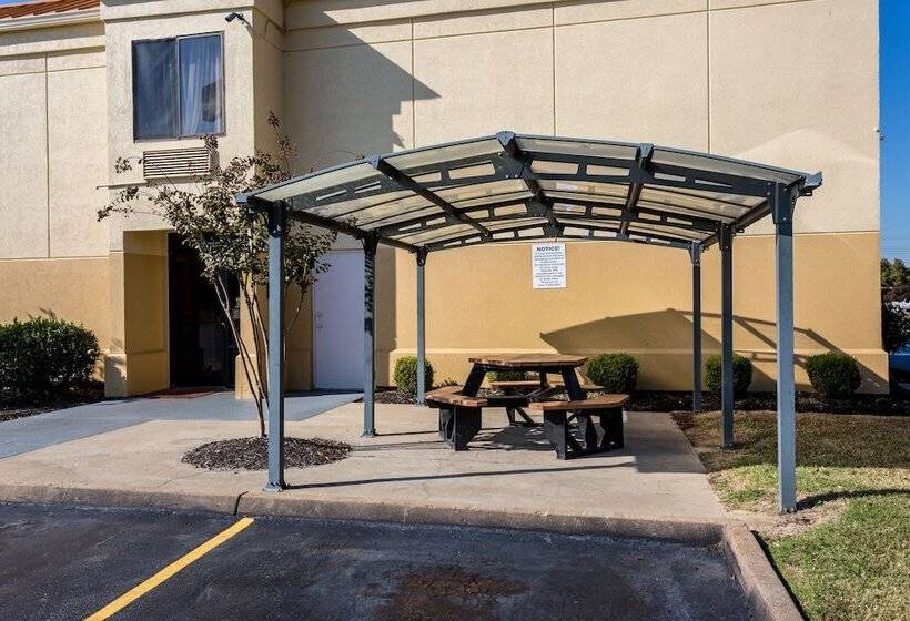 فندق Comfort Inn Brownsville I40