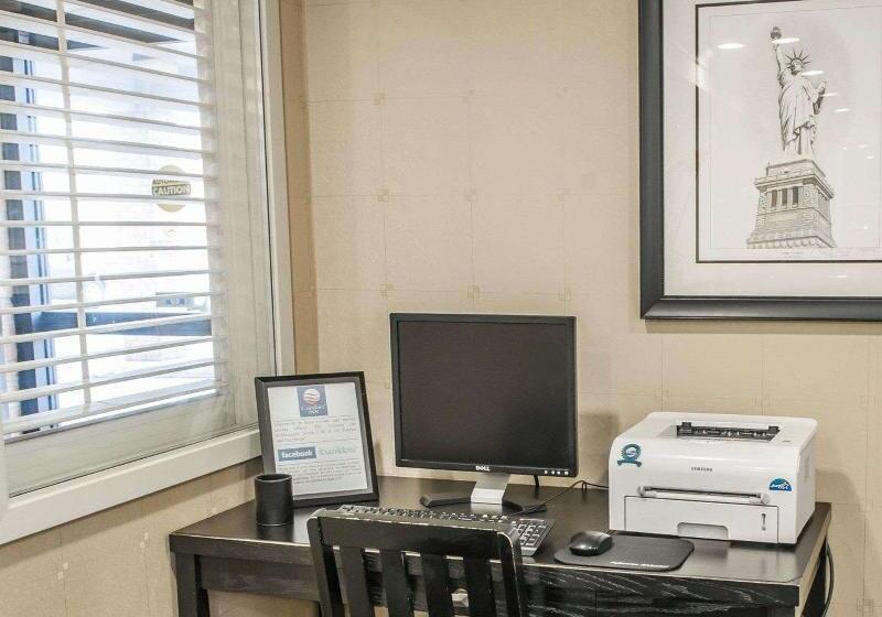 בית מלון כפרי Comfort Inn Indianapolis South I65