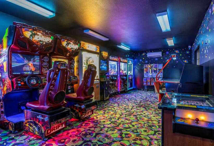 Отель Comfort Inn Ludington Near Us 10