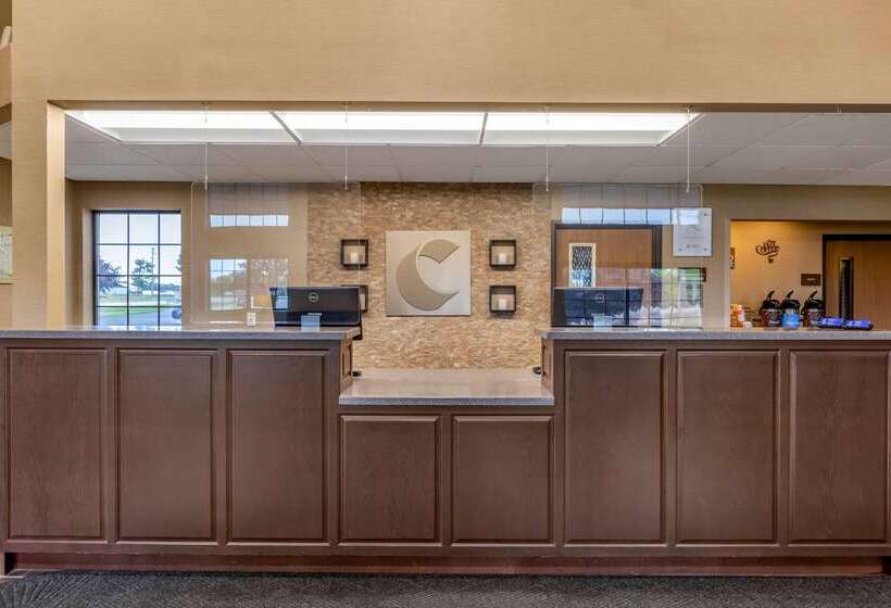 Отель Comfort Inn Ludington Near Us 10