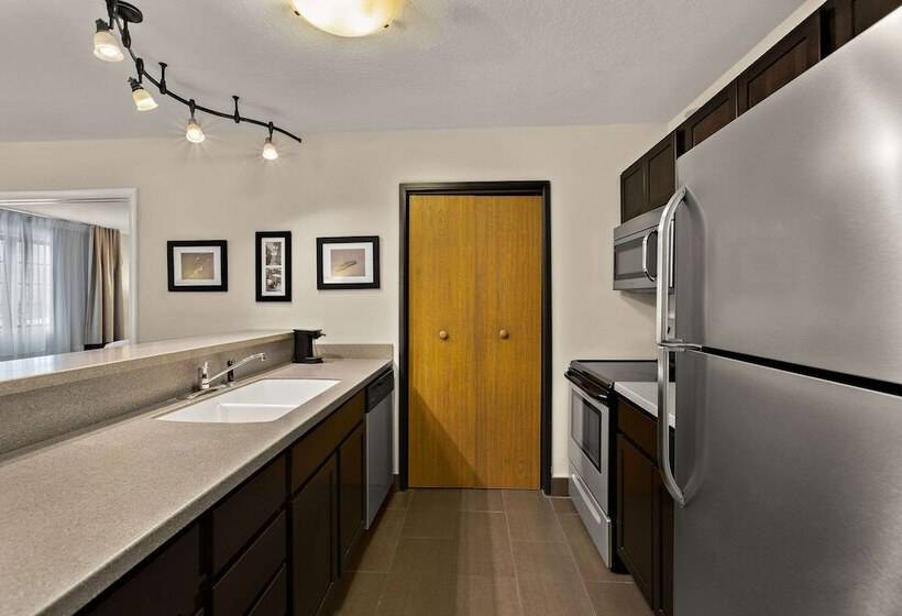 Отель Comfort Inn Ludington Near Us 10