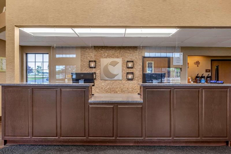 Отель Comfort Inn Ludington Near Us 10