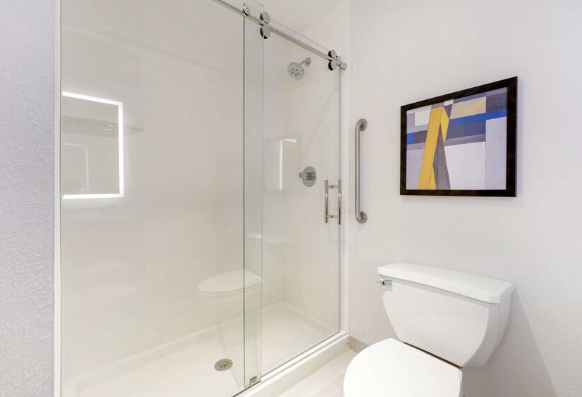 فندق Comfort Inn Near Indiana Premium Outlets