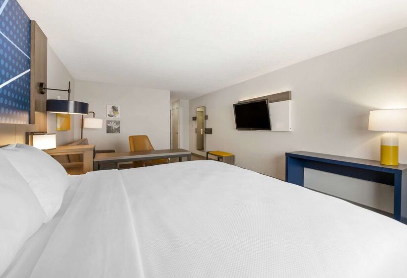 فندق Comfort Inn Near Indiana Premium Outlets