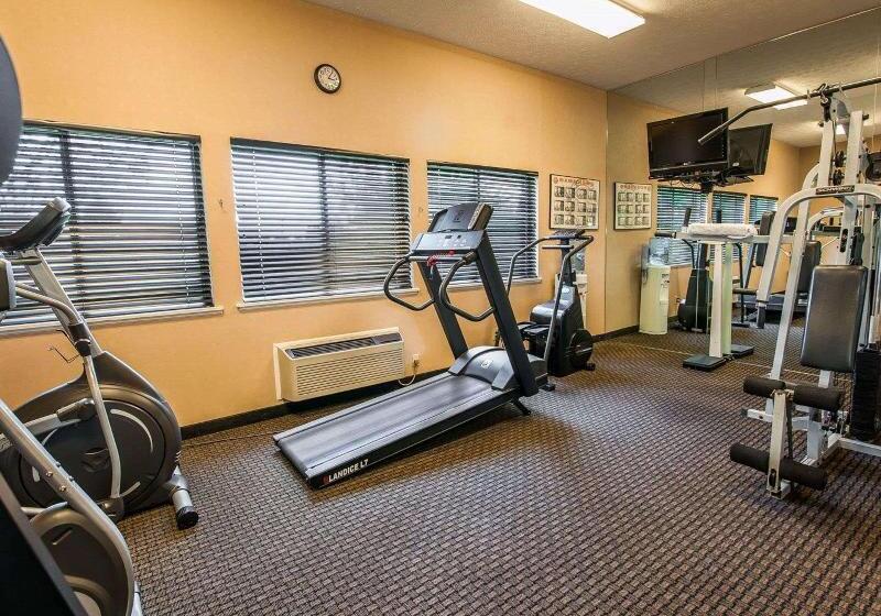 فندق Comfort Inn Near Indiana Premium Outlets