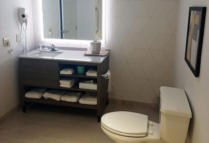 فندق Comfort Inn Near Indiana Premium Outlets