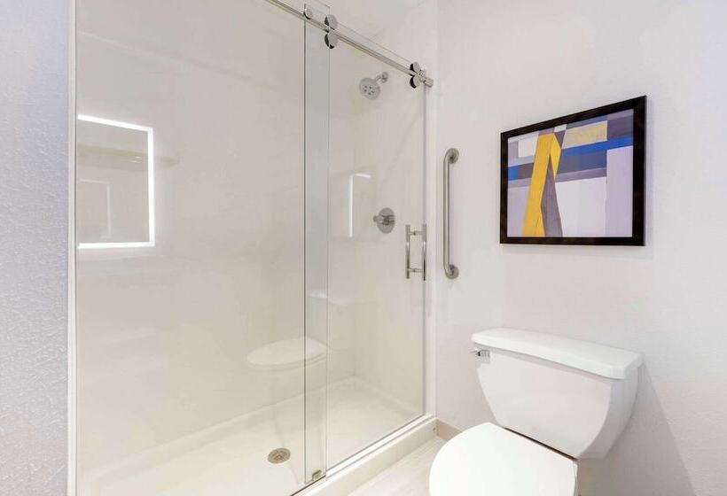 فندق Comfort Inn Near Indiana Premium Outlets