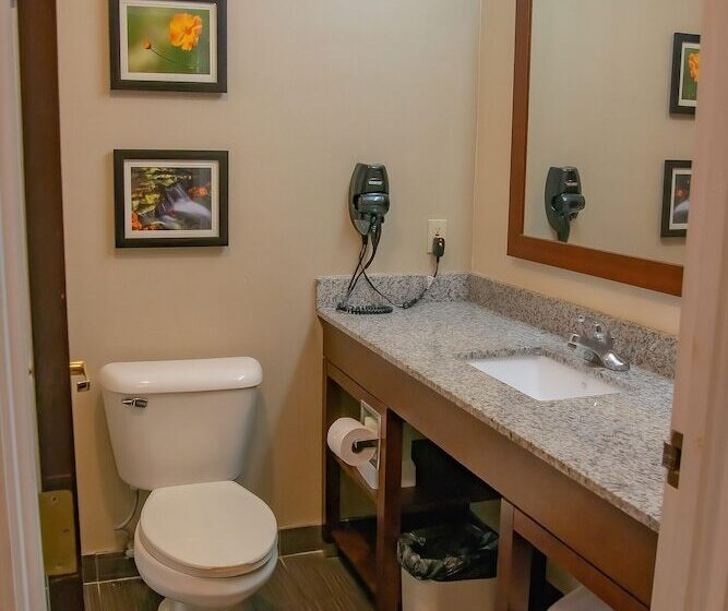 فندق Comfort Inn Near Ouabache State Park