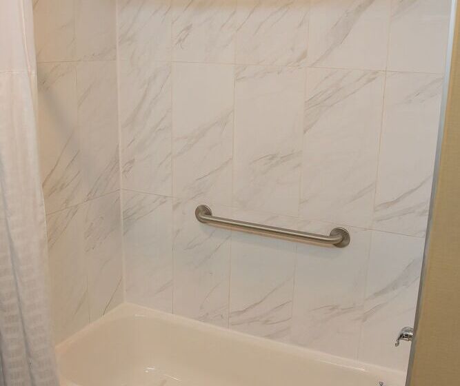 فندق Comfort Inn Near Ouabache State Park