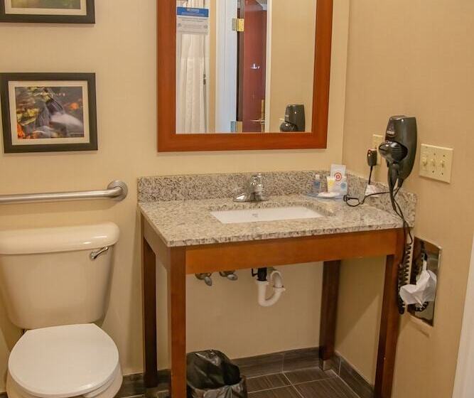 فندق Comfort Inn Near Ouabache State Park