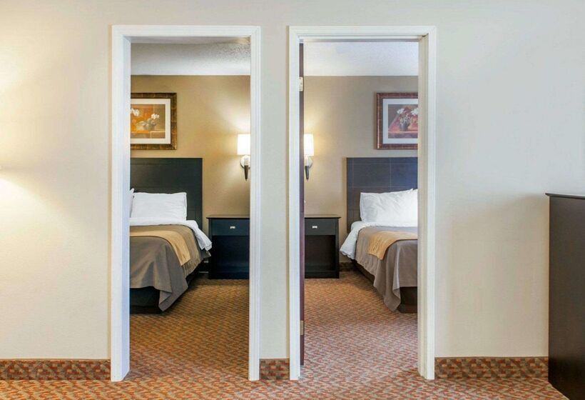 בית מלון כפרי Comfort Inn Near Ouabache State Park