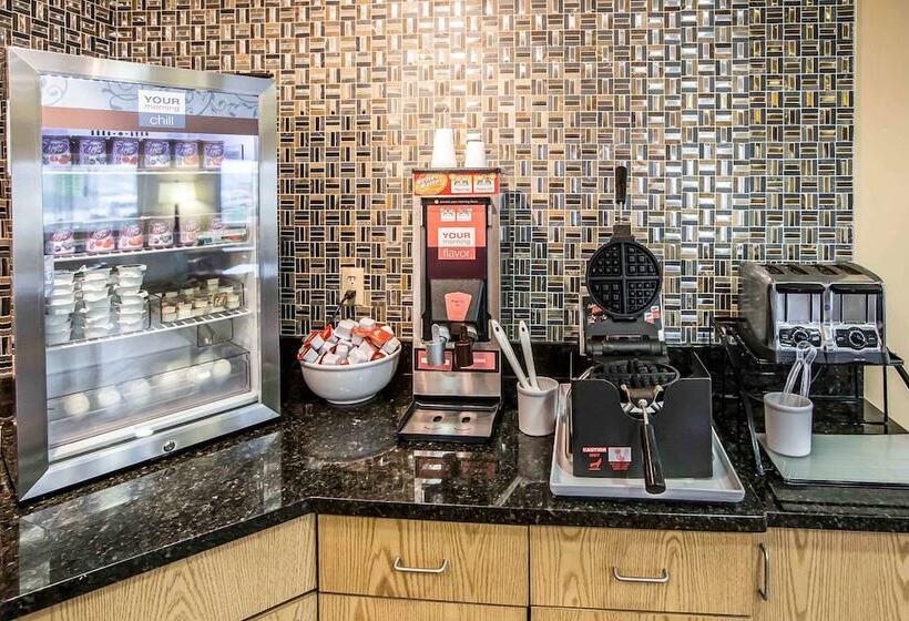 Отель Comfort Inn