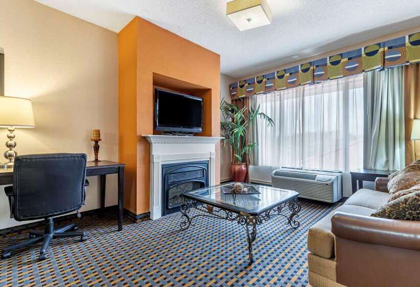 فندق Comfort Inn & Suites Asheboro East