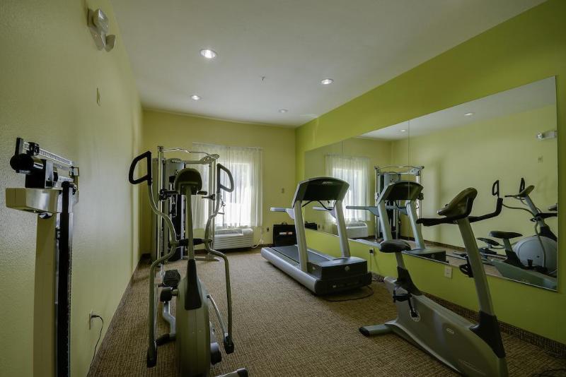 Отель Comfort Inn & Suites Fm1960 Champions