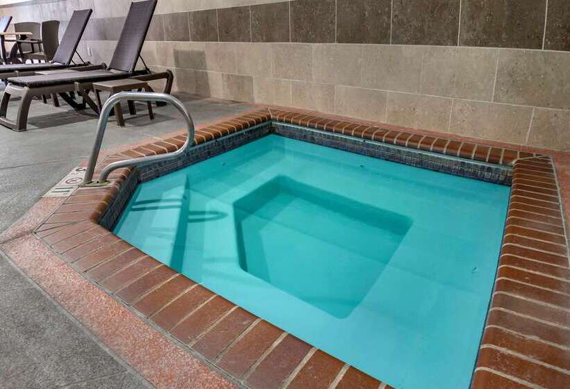 בית מלון כפרי Comfort Inn & Suites Junction City  Near Fort Riley