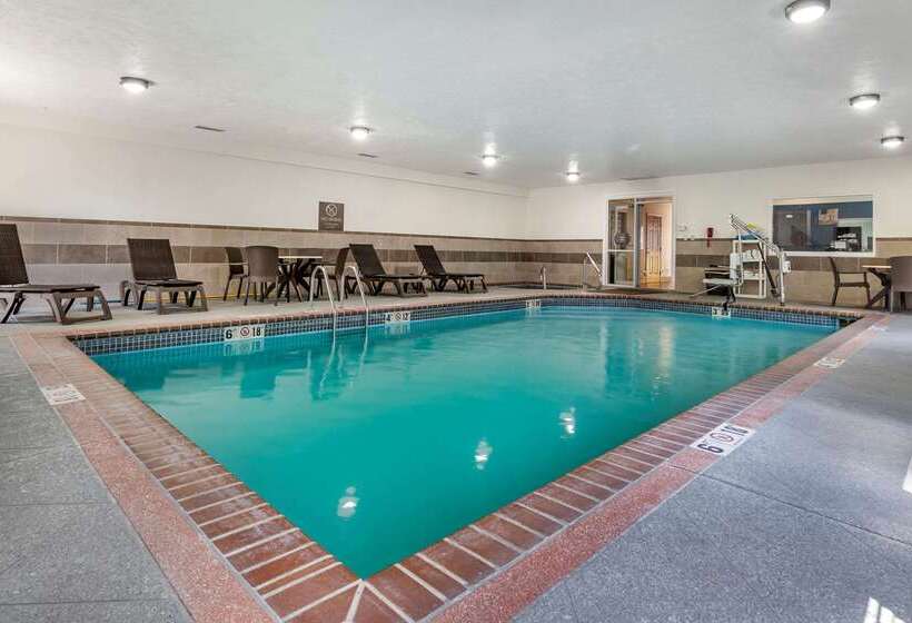 فندق Comfort Inn & Suites Junction City  Near Fort Riley