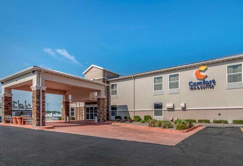 فندق Comfort Inn & Suites Junction City  Near Fort Riley