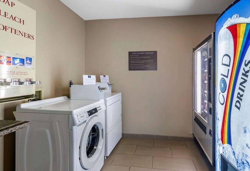 בית מלון כפרי Comfort Inn & Suites Junction City  Near Fort Riley