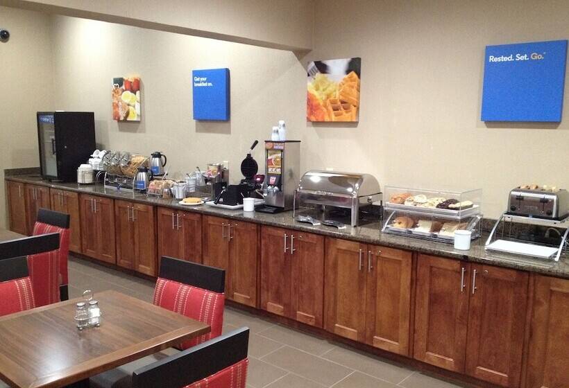 בית מלון כפרי Comfort Inn & Suites Junction City  Near Fort Riley