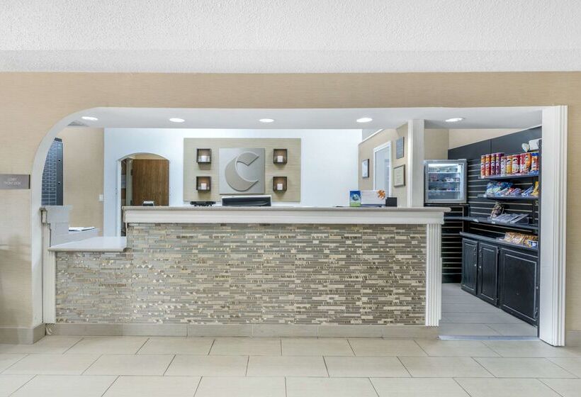 酒店 Comfort Inn & Suites