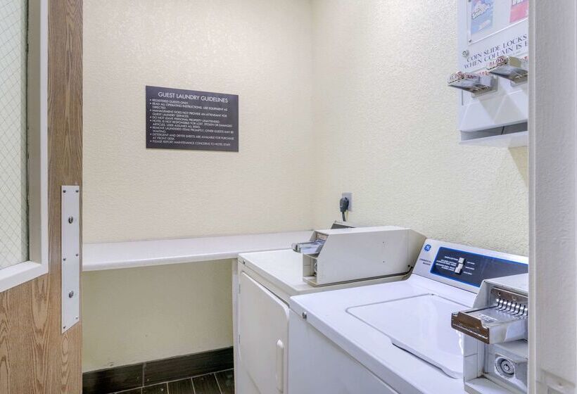 酒店 Comfort Inn & Suites