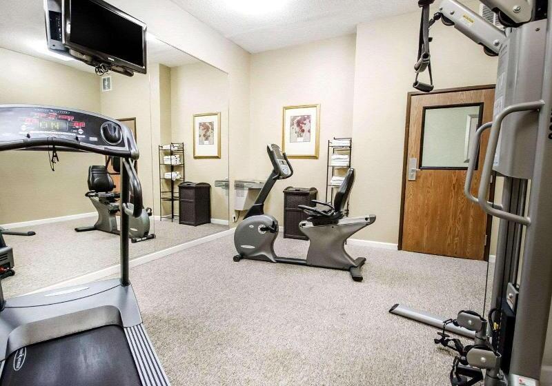 酒店 Comfort Inn & Suites