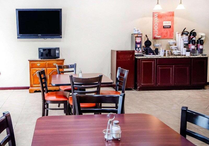 בית מלון כפרי Comfort Inn & Suites