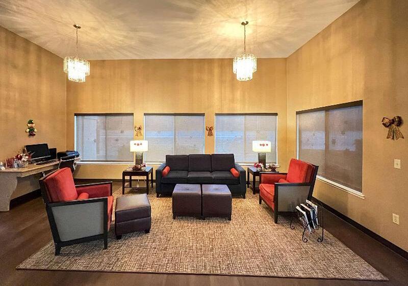 فندق Comfort Inn & Suites Sequoia Kings Canyon