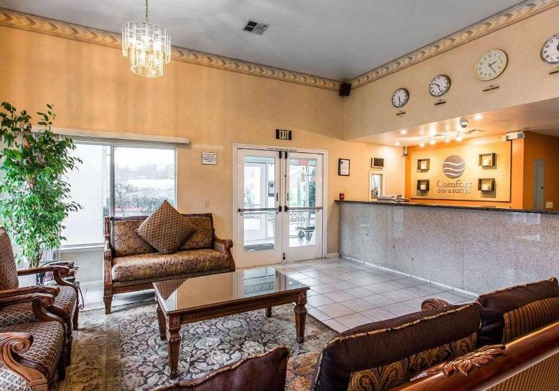 فندق Comfort Inn & Suites Sequoia Kings Canyon