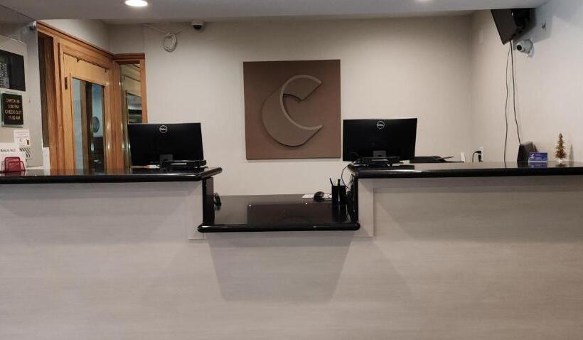 فندق Comfort Inn & Suites