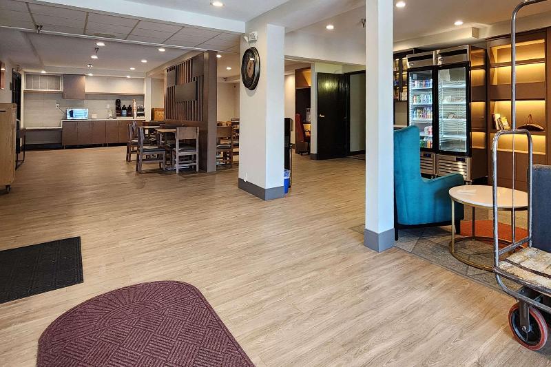 فندق Comfort Inn & Suites