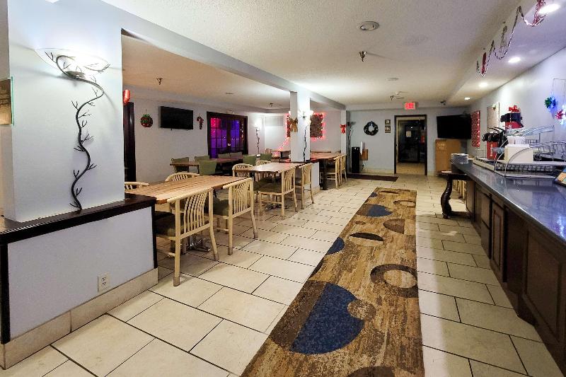 فندق Comfort Inn & Suites