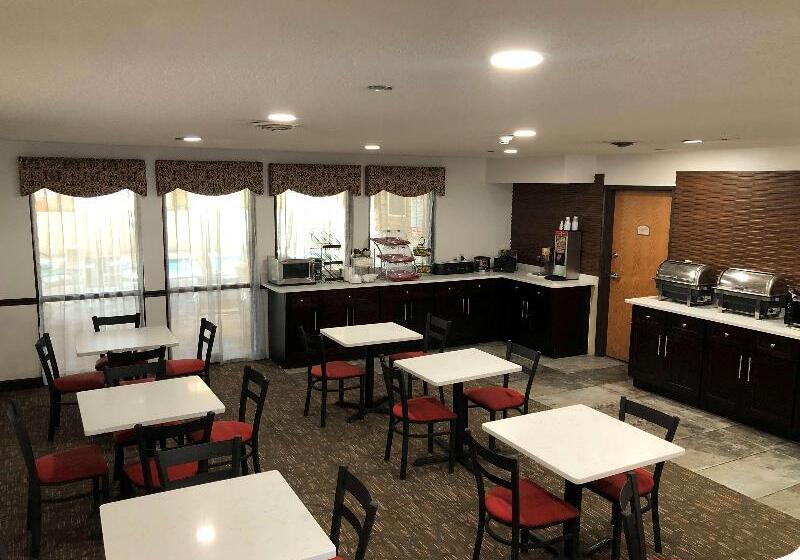فندق Country Inn & Suites By Radisson, Auburn, In