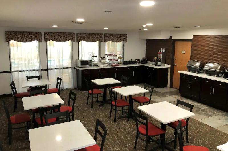 فندق Country Inn & Suites By Radisson, Auburn, In