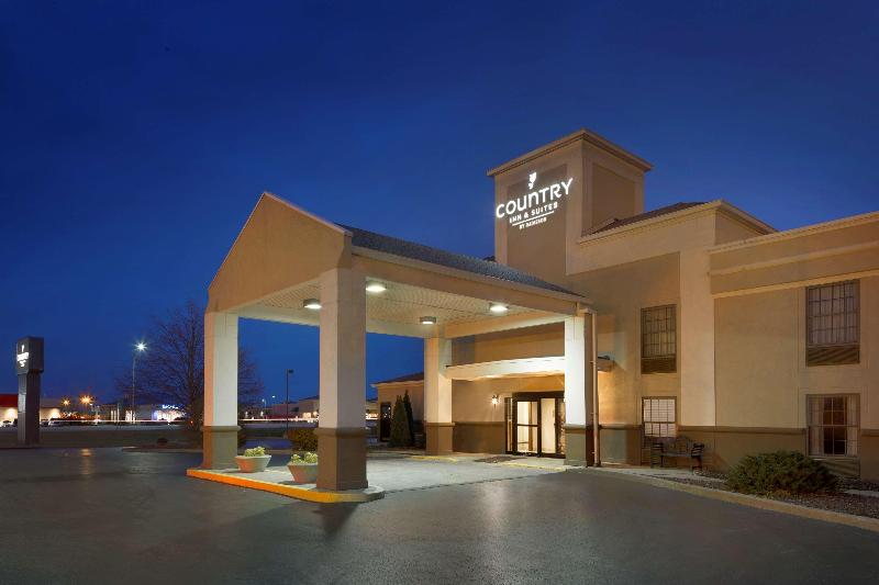 هتل Country Inn & Suites By Radisson, Greenfield, In