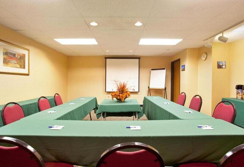 فندق Country Inn & Suites By Radisson Mt. Pleasantracine West Wi