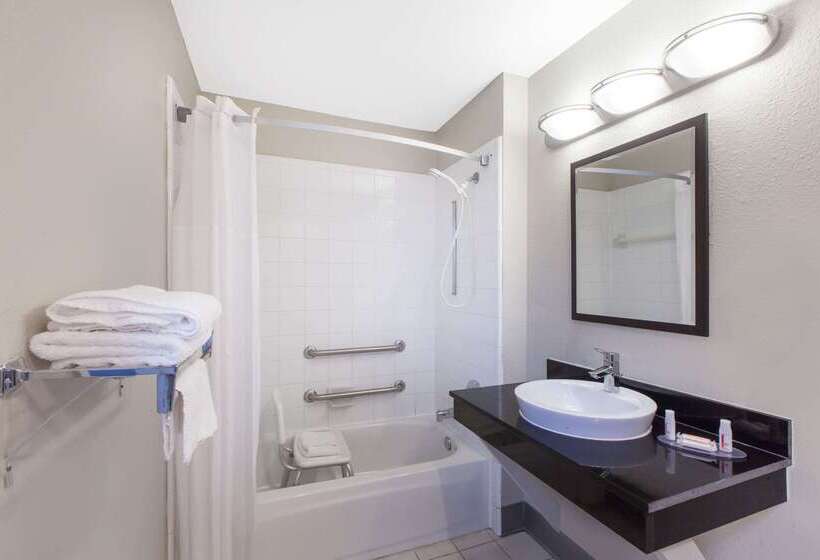 酒店 Days Inn By Wyndham Ennis