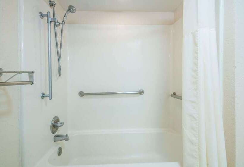 בית מלון כפרי Days Inn By Wyndham Killeen Fort Hood