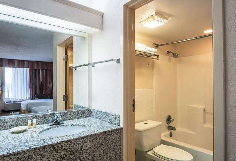 בית מלון כפרי Days Inn By Wyndham Killeen Fort Hood