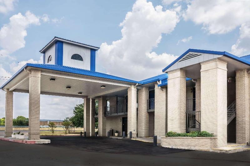 בית מלון כפרי Days Inn By Wyndham Killeen Fort Hood