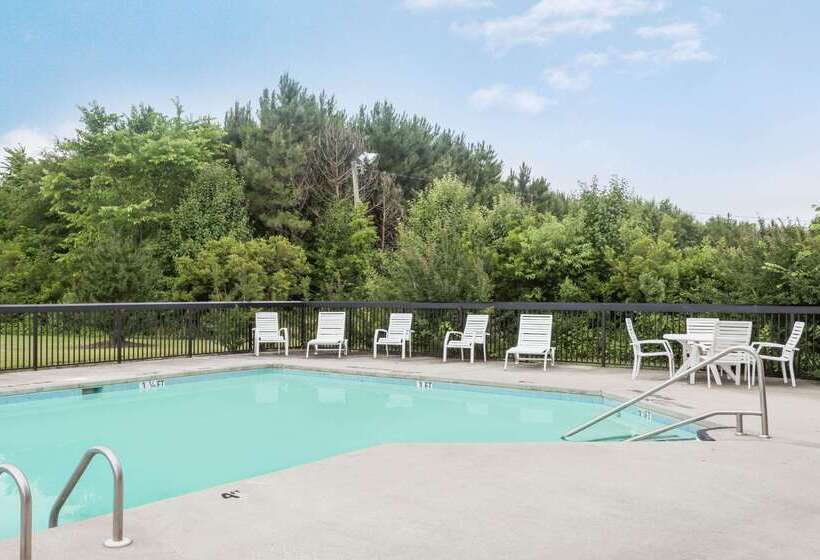 Отель Days Inn By Wyndham Selma