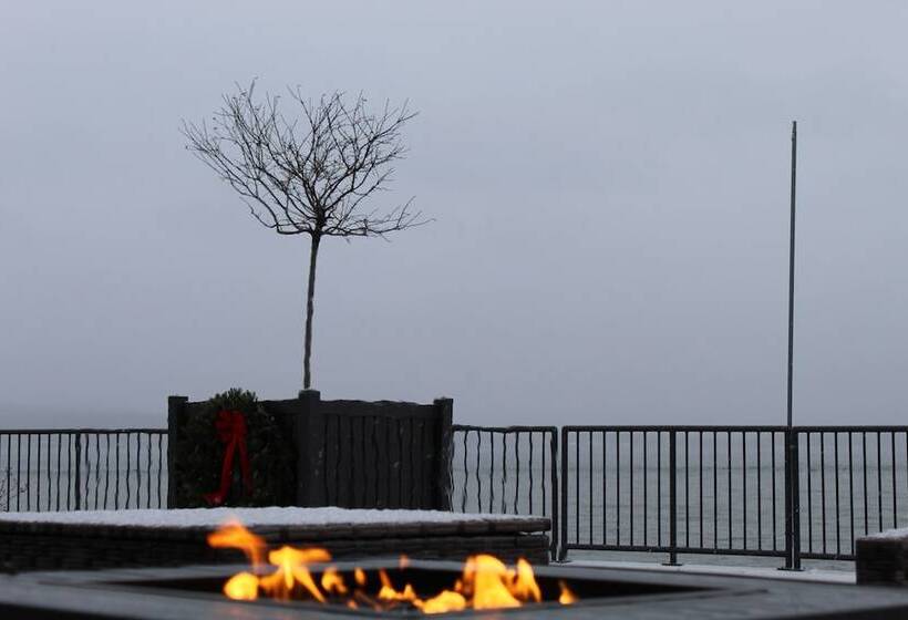 בית מלון כפרי Delamar Traverse City