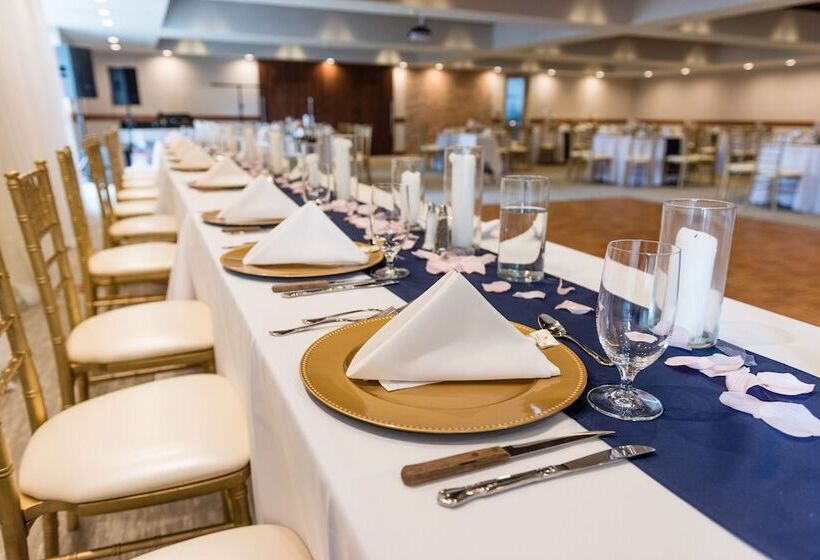 בית מלון כפרי Delamar Traverse City