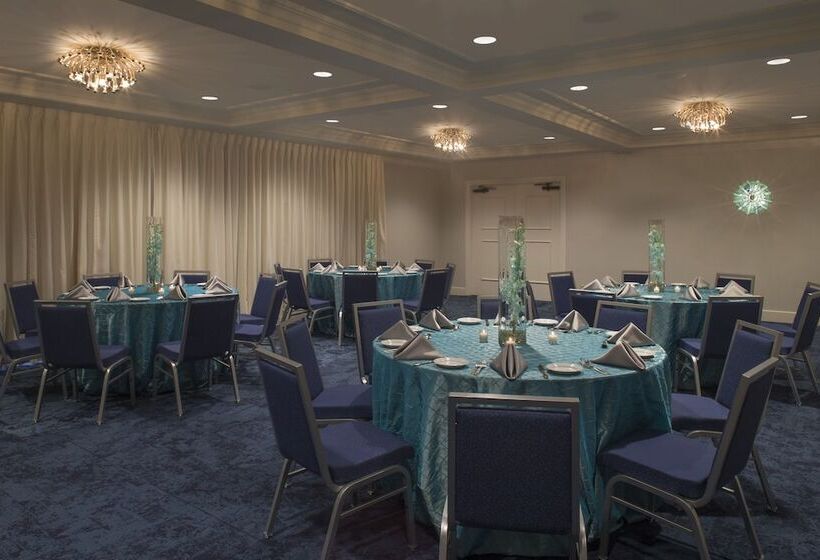 فندق Delray Sands Resort