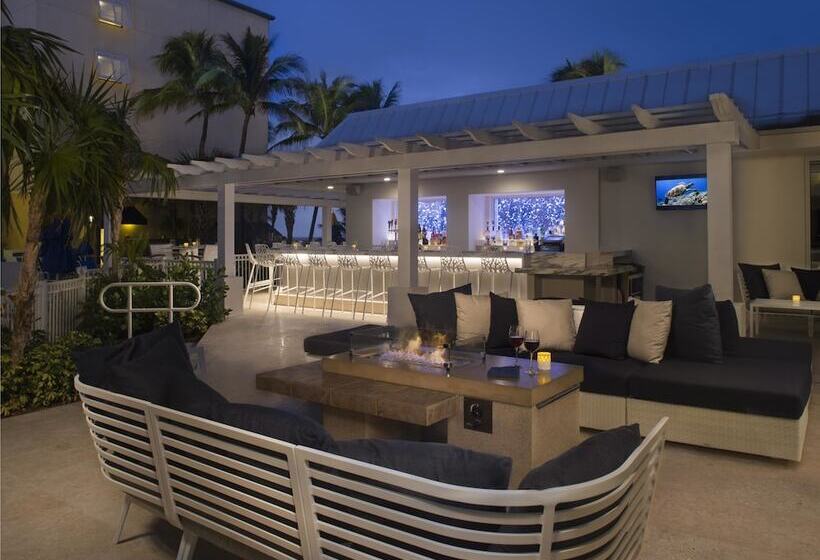 فندق Delray Sands Resort